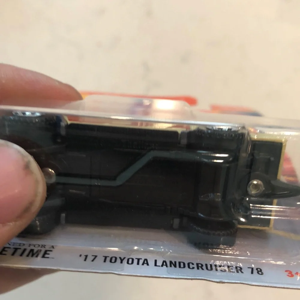 Matchbox ‘17 Toyota Land Cruiser